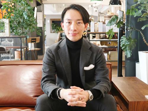 柳父豊取締役社長